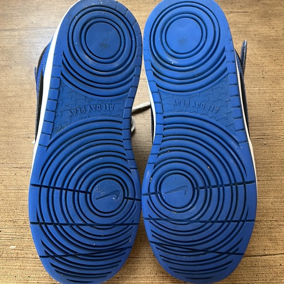 NIKE Court Borough Mid 2 Sneakers. - Picture 6 of 8